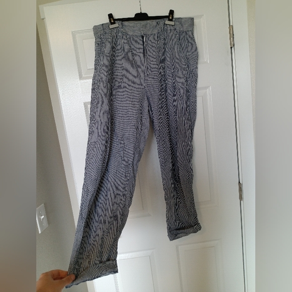 Banana Republic Striped Tall Pant - Picture 2 of 6